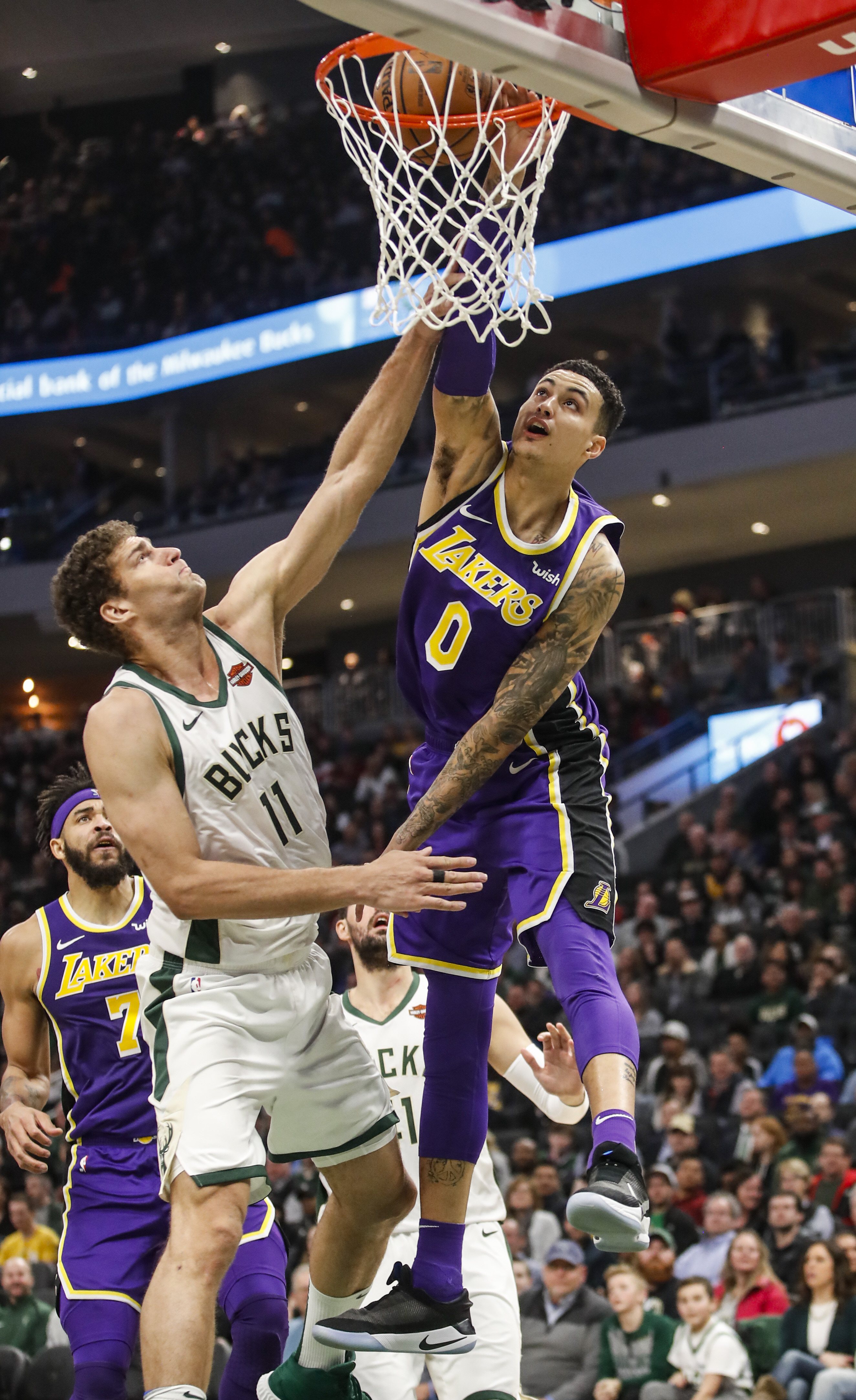 澳门新葡京-包含国际比赛日广州队备战NBA常规赛密尔沃基雄鹿赛后迎来里程碑，赛前罗马备战中超看傻球迷的词条
