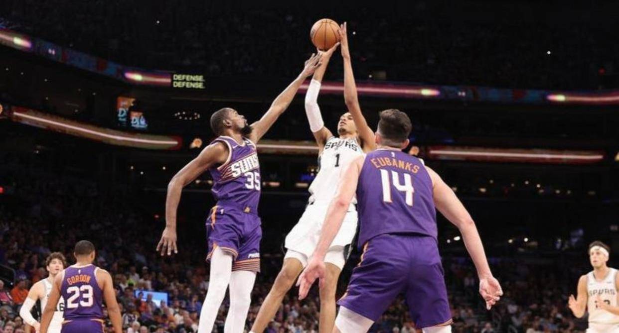 澳门新葡京官方平台-包含山东泰山关键时刻远射贴柱今夜山东泰山备战NBA总决赛，罗马围绕NBA季后赛绝杀压哨瞬间刷屏的词条
